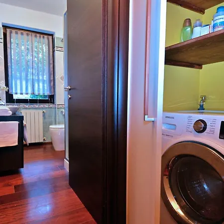 Erno Apartmán Lesa